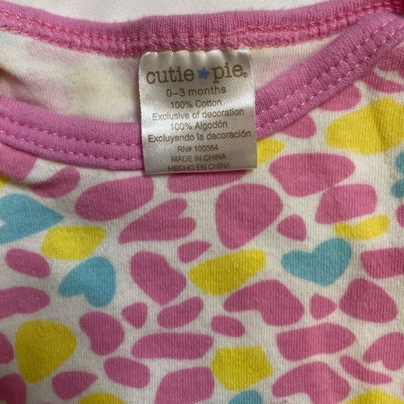 Girls Onesie Brand size 0-3 months 5 onesie’s and 2 pants set - Picture 7 of 12